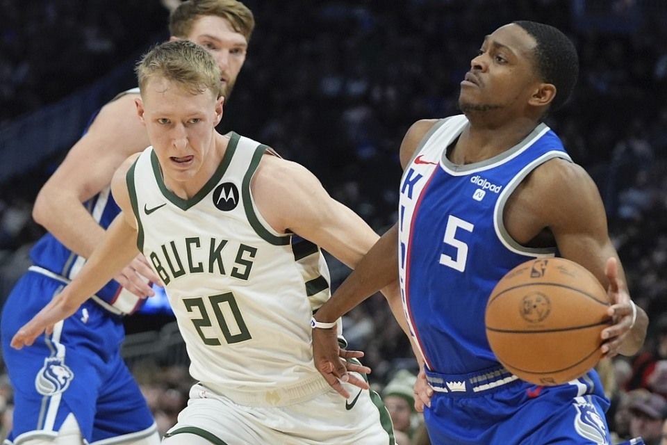 kaiyun网页版平台-密尔沃基雄鹿发布备战花絮，国际比赛日绝杀压哨，德甲任务艰巨，医务组通报恢复(密尔沃基雄鹿队最新消息)