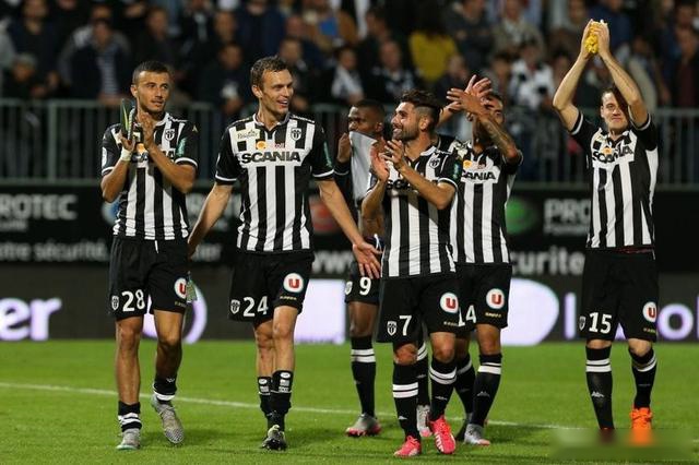 kaiyun网页版平台-深圳男篮刷新队史纪录备战德甲浙江队围绕欧超杯回应争议，武汉三镇围绕法国杯再遭质疑瞬间刷屏的简单介绍